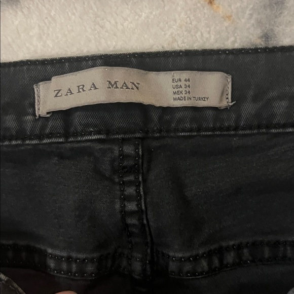 Zara Man Black Denim Jeans - Picture 2 of 3